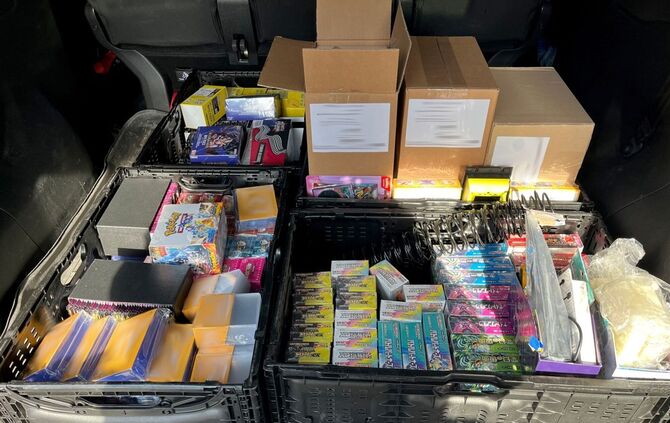 Tausende Pokémon-Karten im Kofferraum