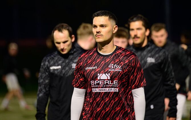 Der FSV Waiblingen um Marvin Zimmermann kann gegen den SSV Ehingen-Süd neue Hoffnung im Abstiegskampf schöpfen.