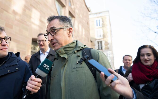 Cem Özdemir (Grüne) hat sich zum Ziel gesetzt, weiter voranzukommen.