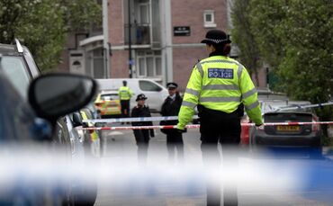 Junge stirbt nach Schießerei in Woolwich