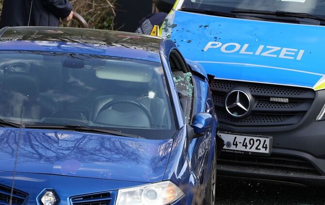 Mann stirbt nach Polizeischüssen bei Verfolgungsfahrt