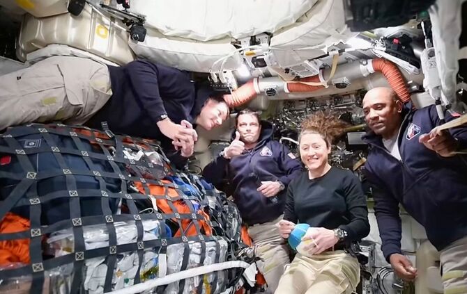 Die «Artemis 2»-Crew hat sich weiter von der Erde entfernt als jemals Menschen zuvor.