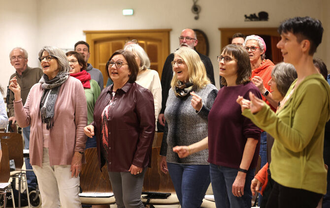 Der Popchor Überschall aus Weinstadt auf Wolke 7: Das neue Angebot eines Projektchors hat dazu geführt, dass nun viele neue Säng