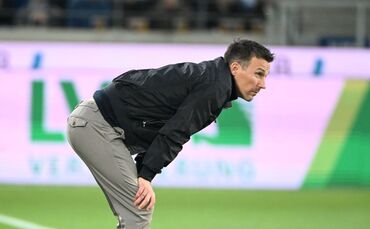 Sieht sich mit Trennungsgerüchten konfrontiert: Christian Eichner. (Archivbild)