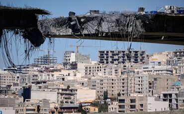 Autobahnbrücke bei Teheran