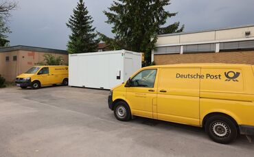 Seit Mai 2025 bietet die Post aus diesem Container ihre Dienstleistungen an. Das könnte sich bald ändern.