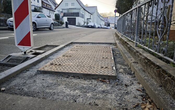 Baustellen wie diese wegen Glasfaserausbaus (hier eine Baustelle im Raum Schorndorf) wird es in Stetten wohl noch auf längere Si