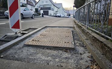 Baustellen wie diese wegen Glasfaserausbaus (hier eine Baustelle im Raum Schorndorf) wird es in Stetten wohl noch auf längere Si