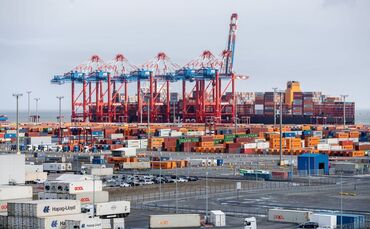 Exporte über JadeWeserPort