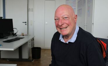 Ralph Lang zu Besuch in der Sportredaktion in Waiblingen. Ein halbes Jahrhundert hat er den Zeitungsverlag Waiblingen zuverlässi