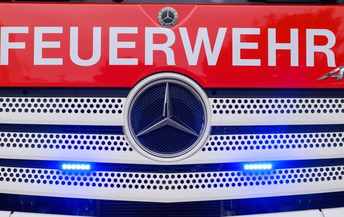 In zwei Wälder im Südwesten musste die Feuerwehr mit großem Aufgebot ausrücken. (Symbolbild)