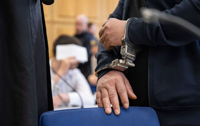 Auftakt im Prozess um Führerscheinbetrug