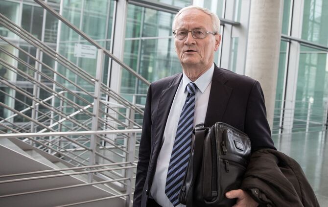 August Hanning vor NSA-Untersuchungsausschuss