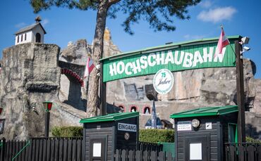 Die Bahn gehört zu den ältesten Fahrgeschäften des Praters.