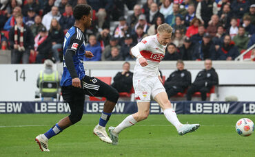 Chris Führich erzielt das 2:0 für den VfB Stutgart gegen den HSV.
