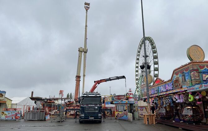 Der Aufbau ist in den letzten Zügen: In ein paar Tagen eröffnet das weltgrößte Frühlingsfest.