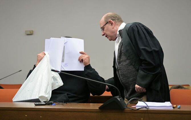 Prozess wegen versuchtem Mord und Vergewaltigung