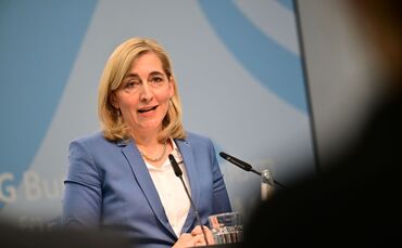 Ministerin Warken zur Finanzreform der gesetzlichen Krankenkasse