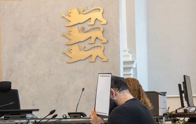 Er sitzt seit Januar in Untersuchungshaft.