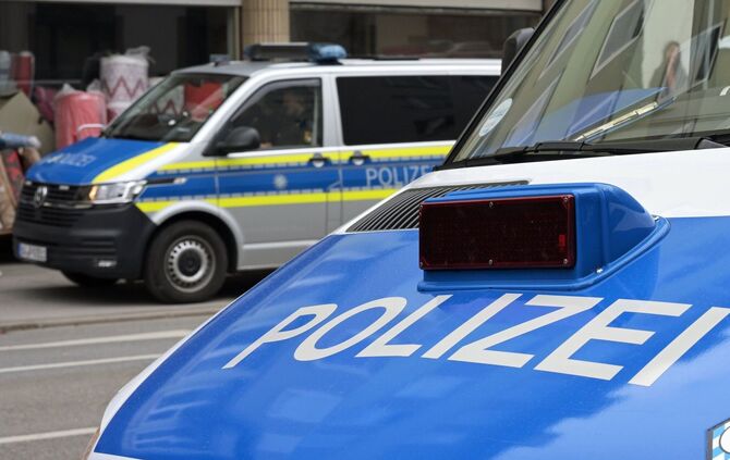 Großeinsatz der Polizei und Zoll in München