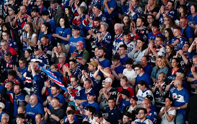 Fans der Adler Mannheim