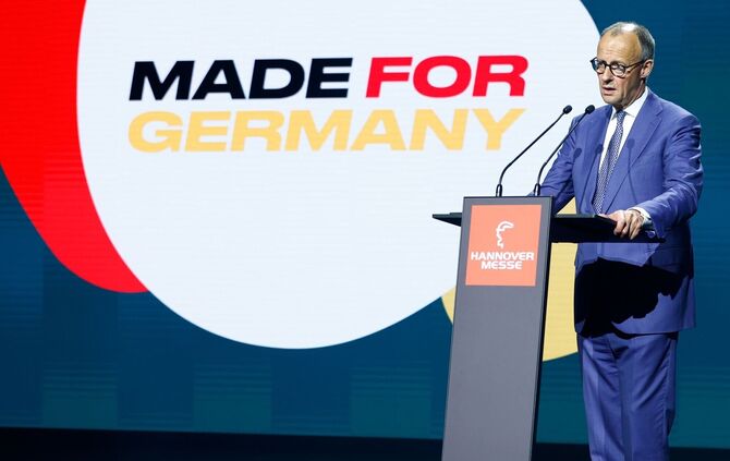 Deutschland sei für den Fall, dass sich die Lage verschärfen sollte, auf Maßnahmen vorbereitet, sagt Kanzler Merz.