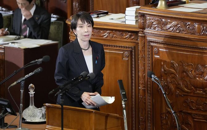 Japans Ministerpräsidentin Takaichi im Parlament