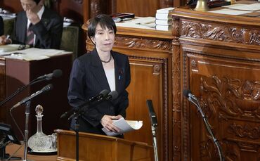 Japans Ministerpräsidentin Takaichi im Parlament