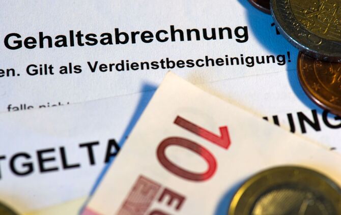 Löhne und Gehälter