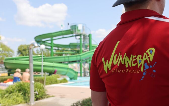 Im Wunnebad steigen die Preise für Einzeltickets und Saisonkarten moderat - nur wer weder online vorab oder am Automat zahlen mö
