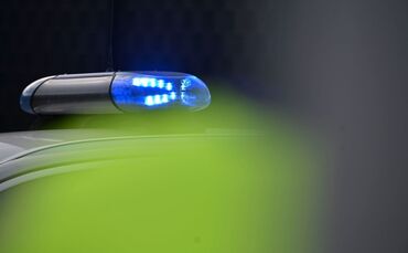 Die Polizei sucht nun nach dem unbekannten Täter. (Symbolbild)