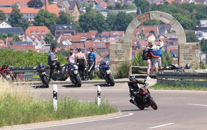 Früher Aussichtspunkt, heute gesperrt: das Tor ins Remstal (Archivbild).