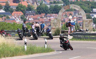 Früher Aussichtspunkt, heute gesperrt: das Tor ins Remstal (Archivbild).