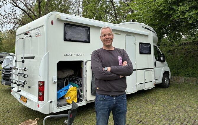 Tom ist nicht der einzige Campingplatz-Gast, der vom Frühlingsfest überrascht wurde.