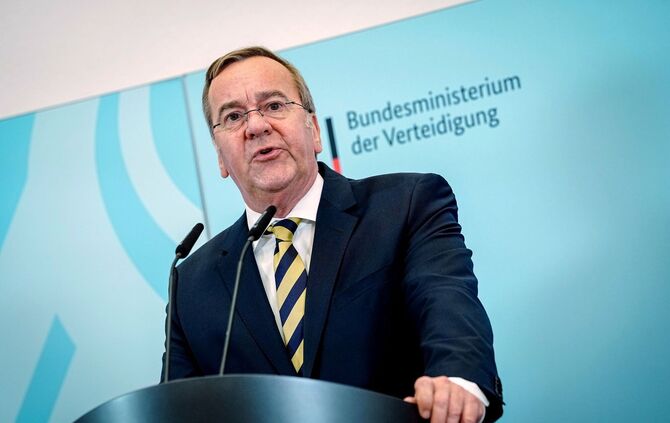 Verteidigungsminister stellt deutsche Militärstrategie vor