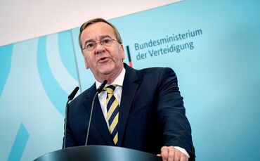 Verteidigungsminister stellt deutsche Militärstrategie vor
