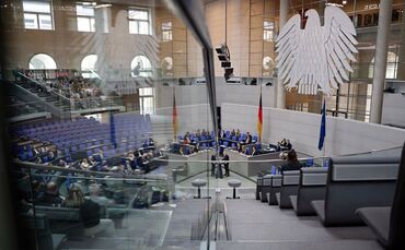 Der Bundestag hat eine Reform beschlossen, damit staatliche Milliarden schneller in die Infrastruktur fließen.