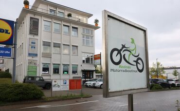 "Regina's Motorradboutique" in Fellbach lädt zum Tag der offenen Tür.