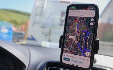 Auf Google Maps wirkt es so, als ob die Ortsdurchfart von Strümpfelbach schon deutlich vorm Alten Rathaus (Hauptstraße 1) voll g