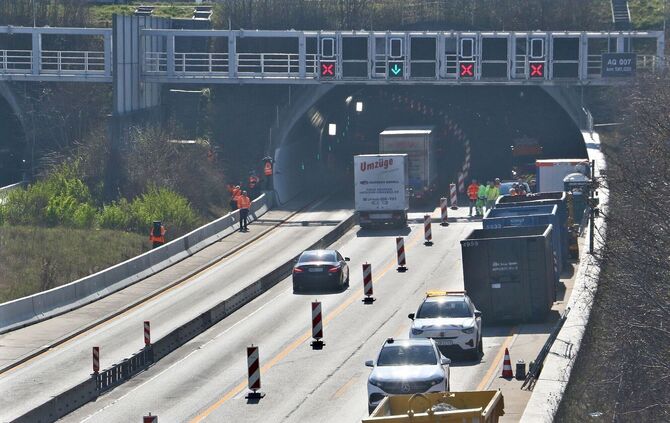 Engelbergtunnel Richtung Karlsruhe einspurig befahrbar