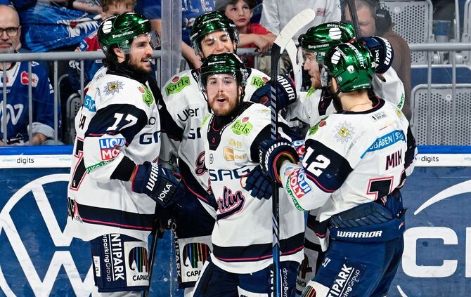 Adler Mannheim - Eisbären Berlin