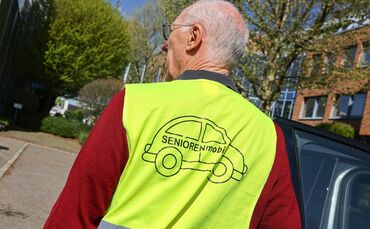 Dr. Alfred Jencio in der gelben Warnweste: Sie soll für mehr Verständnis in der Bevölkerung sorgen.