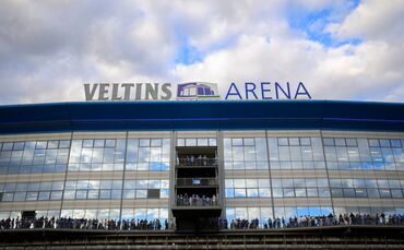 Der Mann war nach Angaben der Polizei bei einer Führung durch das Stadion vom FC Schalke 04 dabei gewesen. (Symbolbild)