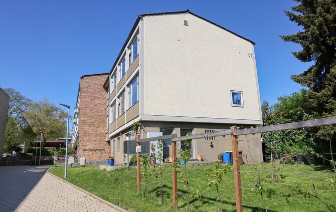 Der Hauptbau der Schule ist 65 Jahre alt.