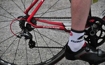 Bei beiden Unfällen wurden die beteiligten Radfahrer leicht verletzt (Symbolfoto).