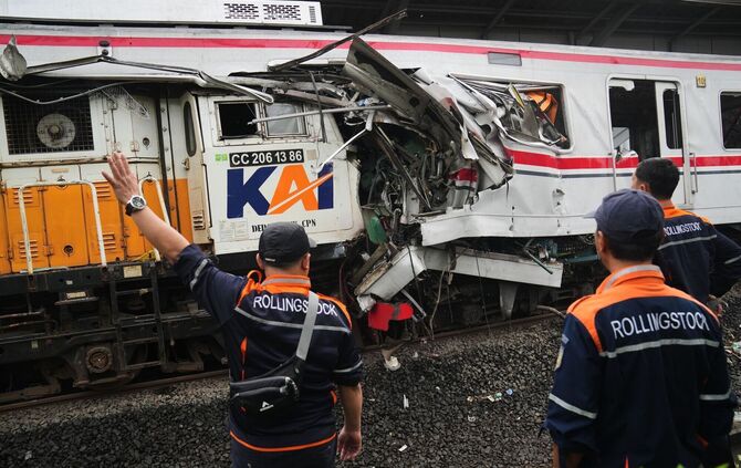 Zugunglück in Indonesien