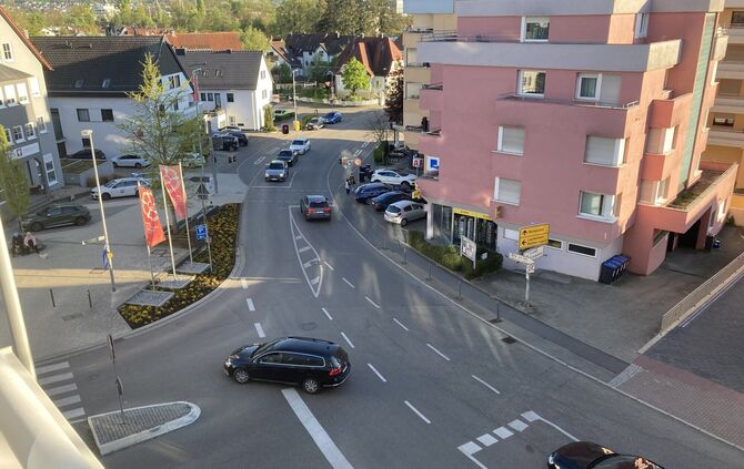 Die Fußgängerampeln verursachen bislang häufig Stop-and-go-Verkehr.