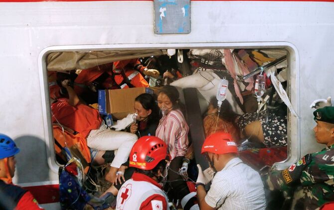 Zugunglück in Indonesien