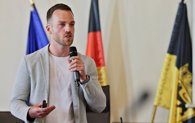 Besuch des Handels- und Gewerbevereins aus der Partnerstadt Wals-Siezenheim (Österreich). zeitlos - Wirtschaftsförderer Timm Het