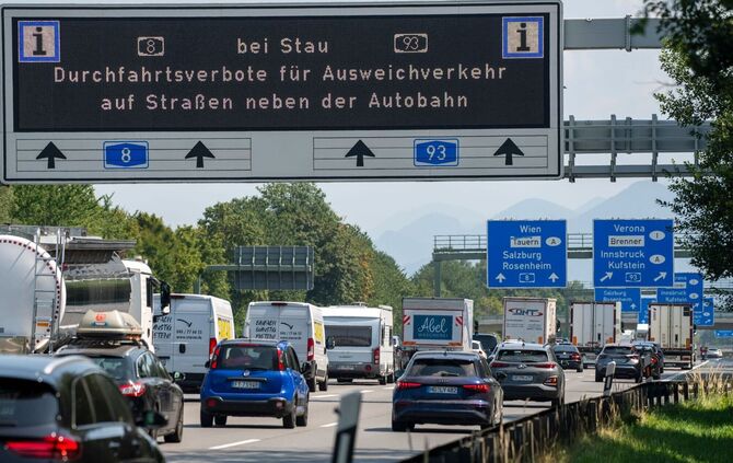 Durchfahrtsverbote für Ausweichverkehr bei Stau